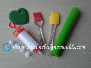 5pcs Flexible Ps Silicone Baking Set , Green Silicone Mold Bakeware For Christmas