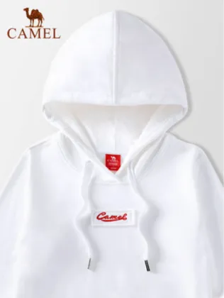 The new loose-fitting hooded sportswear