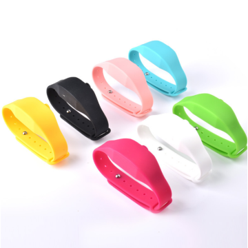 Sénéficateur à main du bracelet en silicone portable