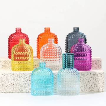 Round transparent glass perfume bottles