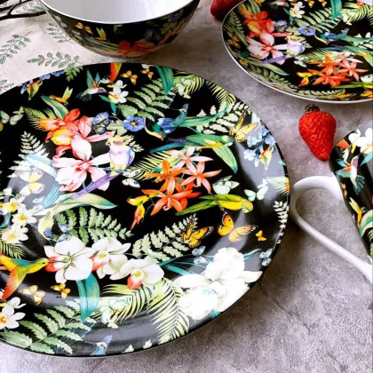 Painted ceramic disc