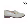 Mocasines beige sofisticados para mujer