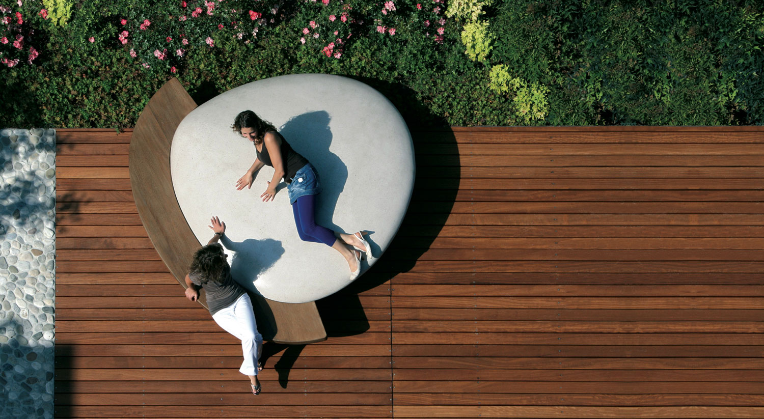 Modern Solid Color Round Edge Concrete Chair