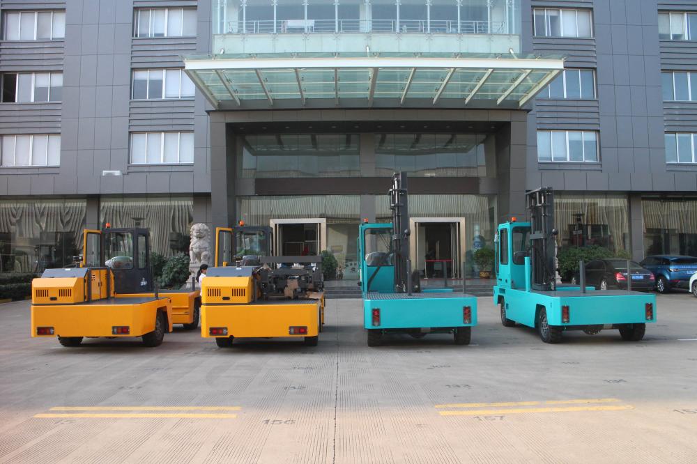 Different Color Side Forklift