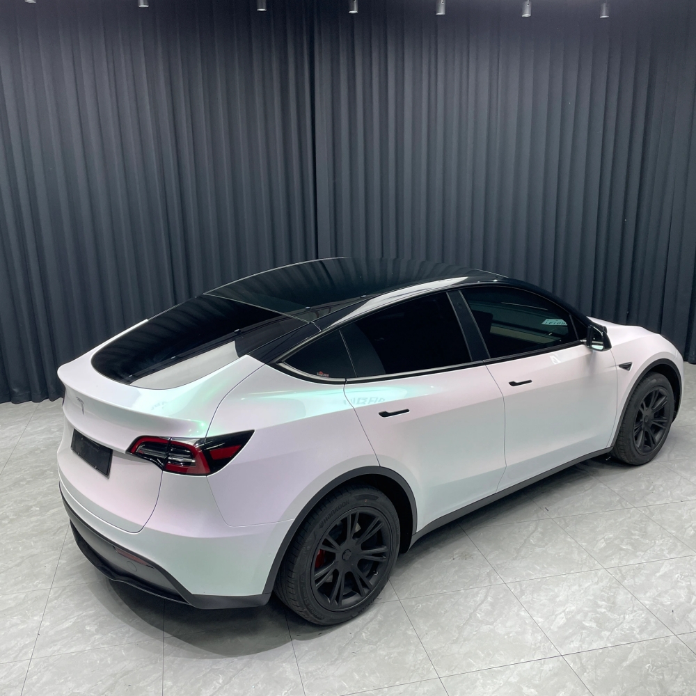 Glossy Aurora White Vinyl Wrap