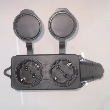 2-Gang Rubber Socket with Grounding and Covers IP44