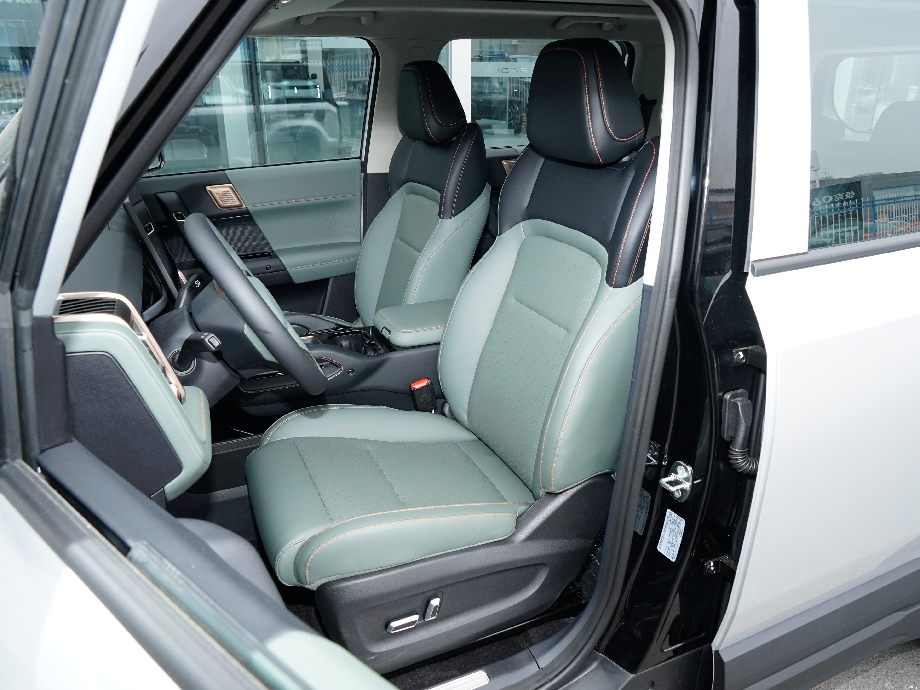 2024 ICAR03 electric SUV: long-range version