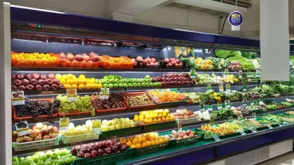 Commercial Supermarket Refrigeration Solutions: Soft Drinks, Dairy, and Beverages