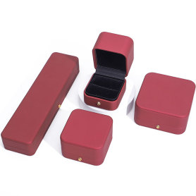 Luxury Red PU Leather Jewelry Box Packaging