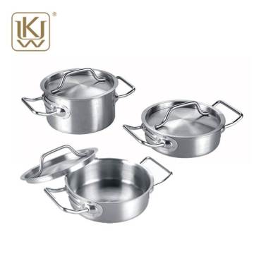 Low Body Sauce Pot With Long Handle
