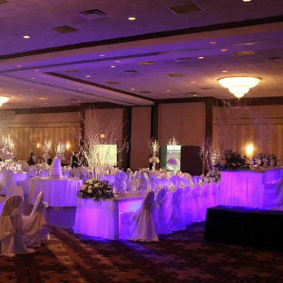 Emergency rechargeable light bulbs