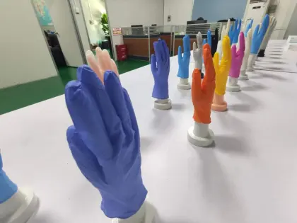 AKL Nitrile gloves