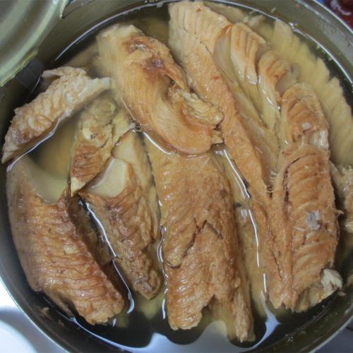 Lombo de peixe em salmão enlatado em salmoura 170g