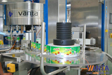 Pet Melt Glue Bottle Labeling Machine For Glass , Electrical Servo Machine