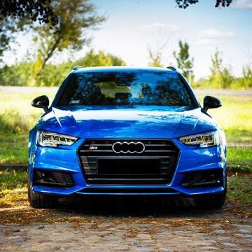 アウディA4/S4 8W 2016-2019 S-Line Styleラジエーター用ブラックフロントバンパーグリル