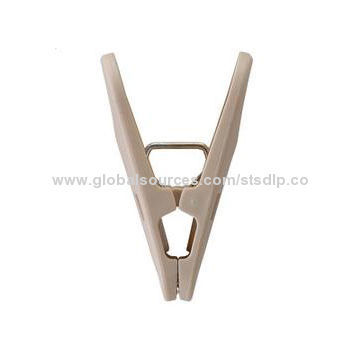 Clothes pegs & sock clips