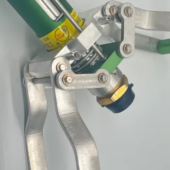 High-Flow LNG Charging System: 200L/min Filling Rate LNG Dispenser and Nozzle for Stationary Use