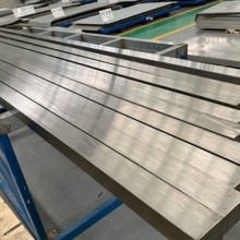 Тытанавы агонь, устойлівая да агнявой пласціны