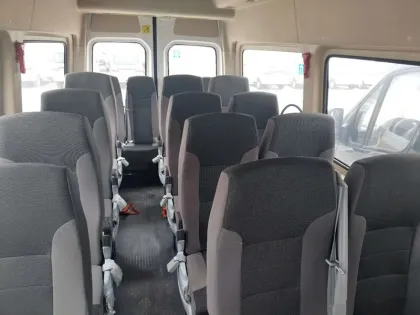 Pure electric medium bus