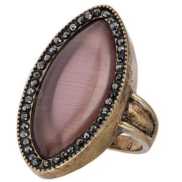 Vintage antique gold rings with large cappuccino diamond