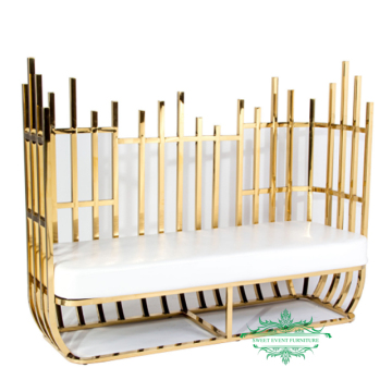 Gold SS Wedding Chairs: Adding Elegance to Bride and Groom's Sofa Chair Setup