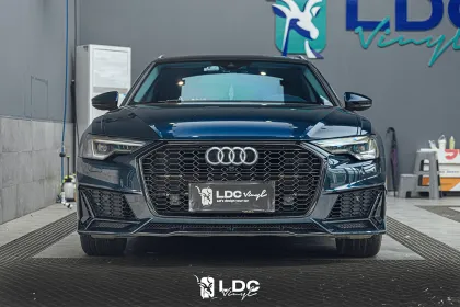 Glossy Metallic Sherwood Green Car Wrap