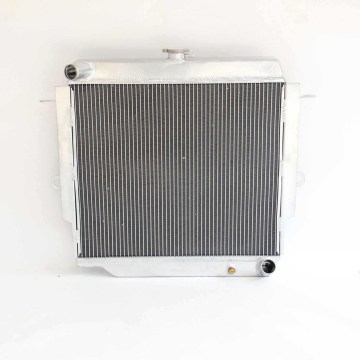 Aluminiumkühler für Toyota Land Cruiser 70 Serie FJ70 FJ73 FJ75 4.0L Benzin