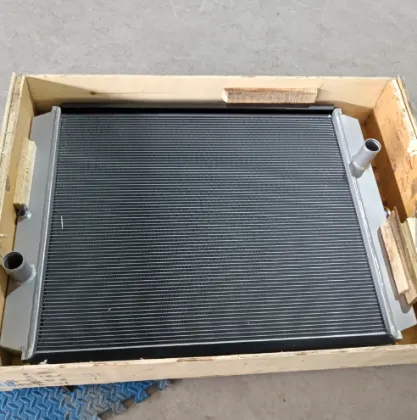 SL220LC-V Engine Radiator Water Radiator