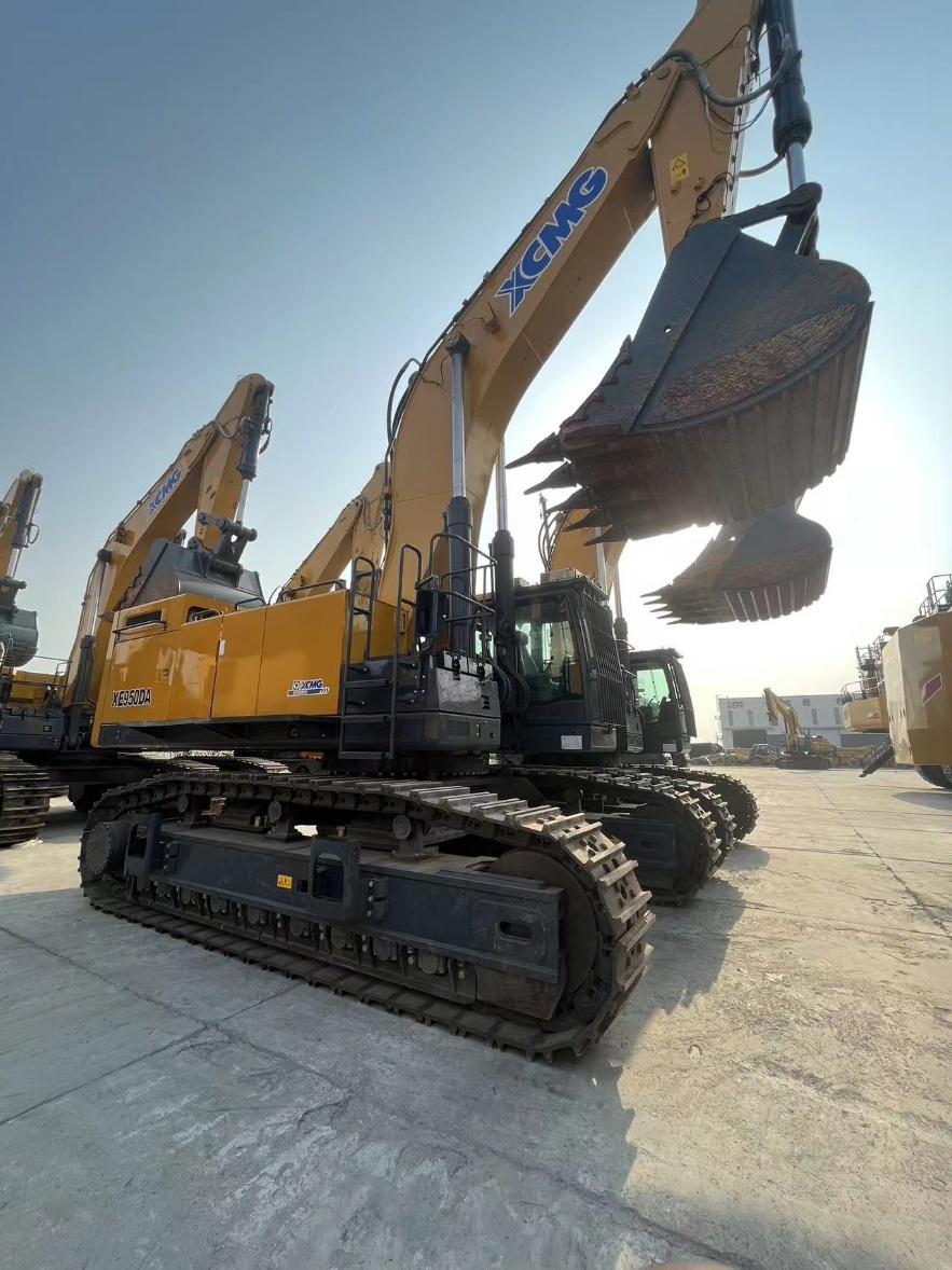 Used XCMG XE950DA crawler excavator