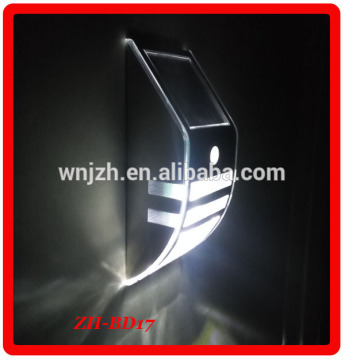 2 Years Warranty Outdoor Wireless Motion Sensor LED Solar Garden Lamp