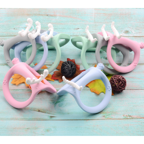 New Arrival Swinging Silicone Cow Teething Toys