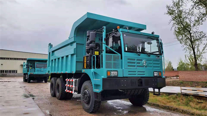 Shacman dump truck