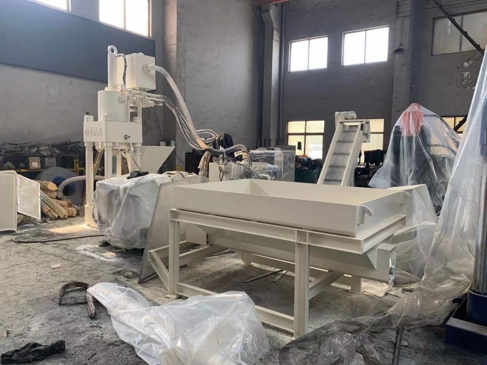 Hydraulic Iron Shavings Chips Blocks Making Machine