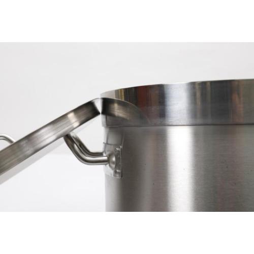 Stainless steel pot with short handles