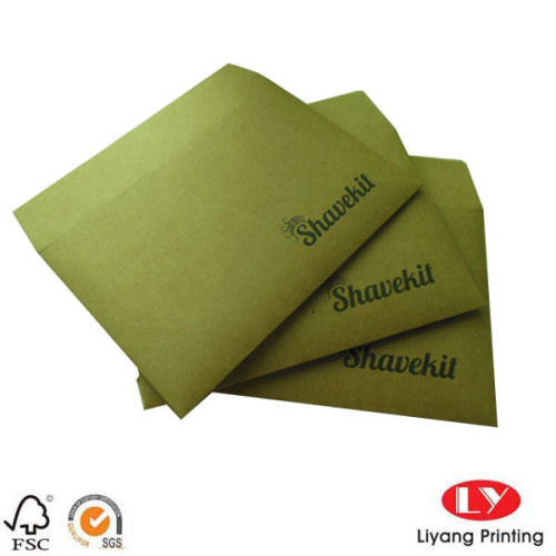 Rigide bruine kraftpapier envelop voor mailing