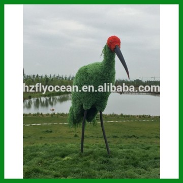 Artificial bird green sculpture