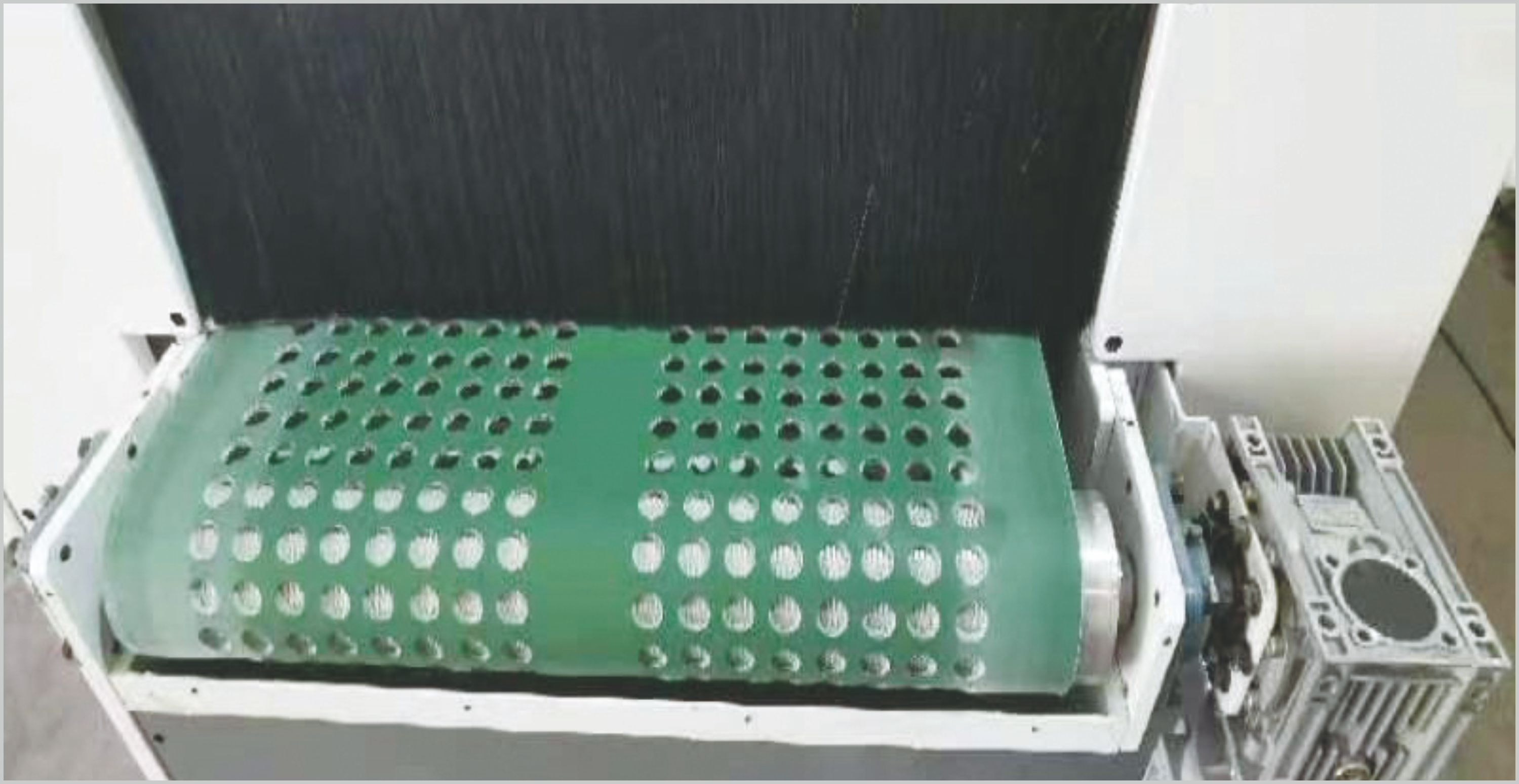 Automated Sand Blaster for Wooden Polishing