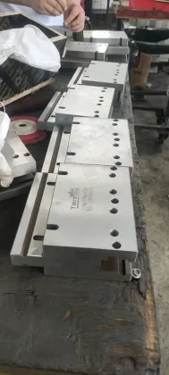 WILA PRESS BRAKE TOOL EXTENDER WITH SAFETY-PINS ADAPTER