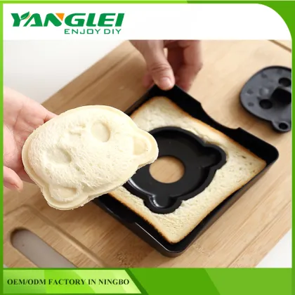 DIY sandwich in home panda Sandwich cutter