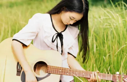 Guitar ukulele violin instrument XXT53