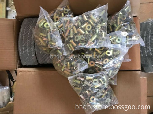 SINOTRUK HOWO Dump Truck Spare Parts: AC16 Drive Axle Rear Brake Shoe Rivets & Pads