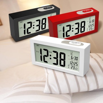 Simple and fashionable alarm clock