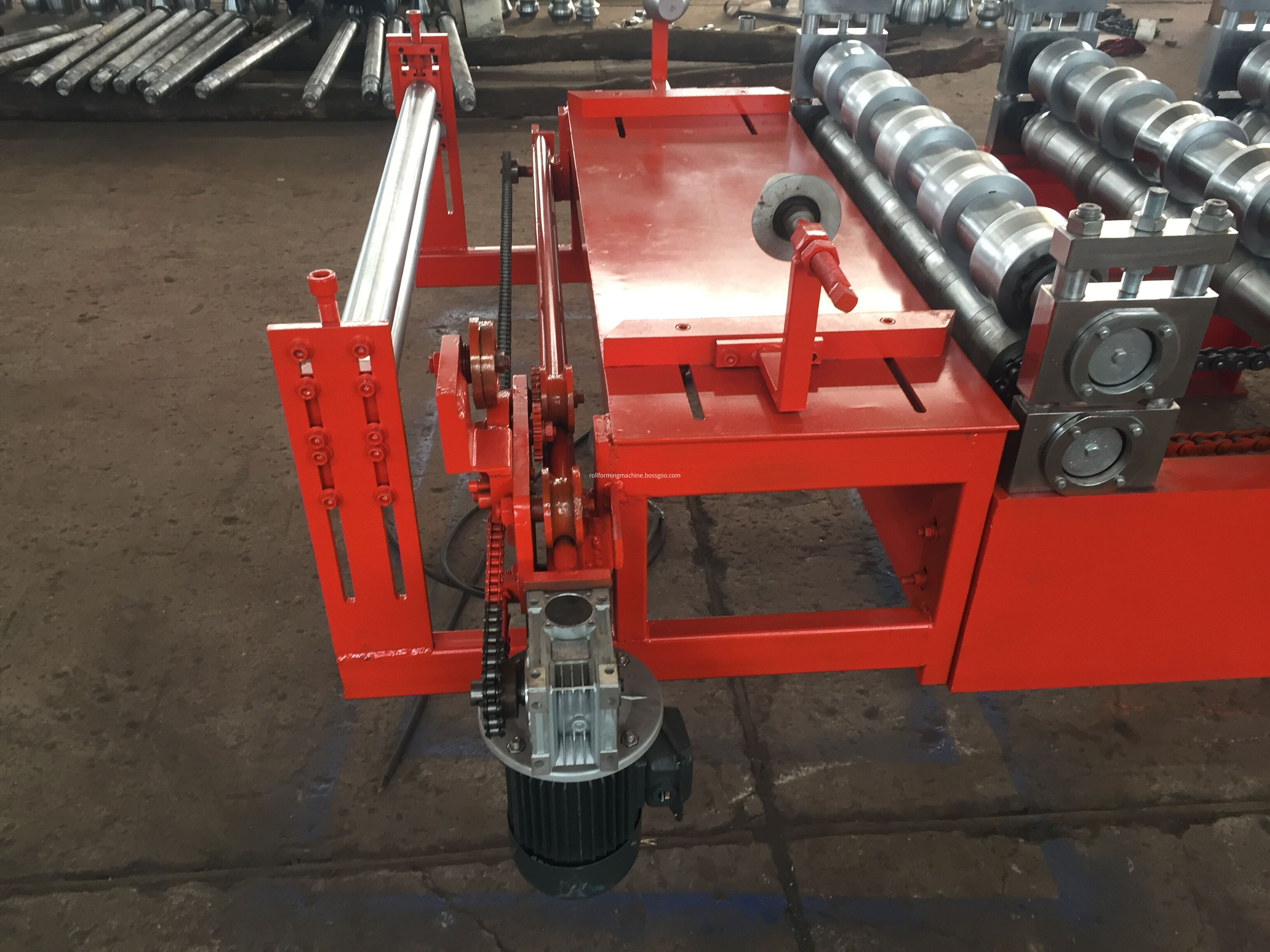 Wall and roof tle roll forming machine