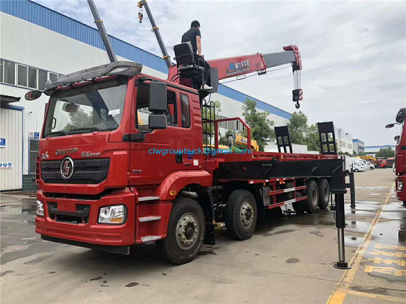 Lorry Mounted Crane 2