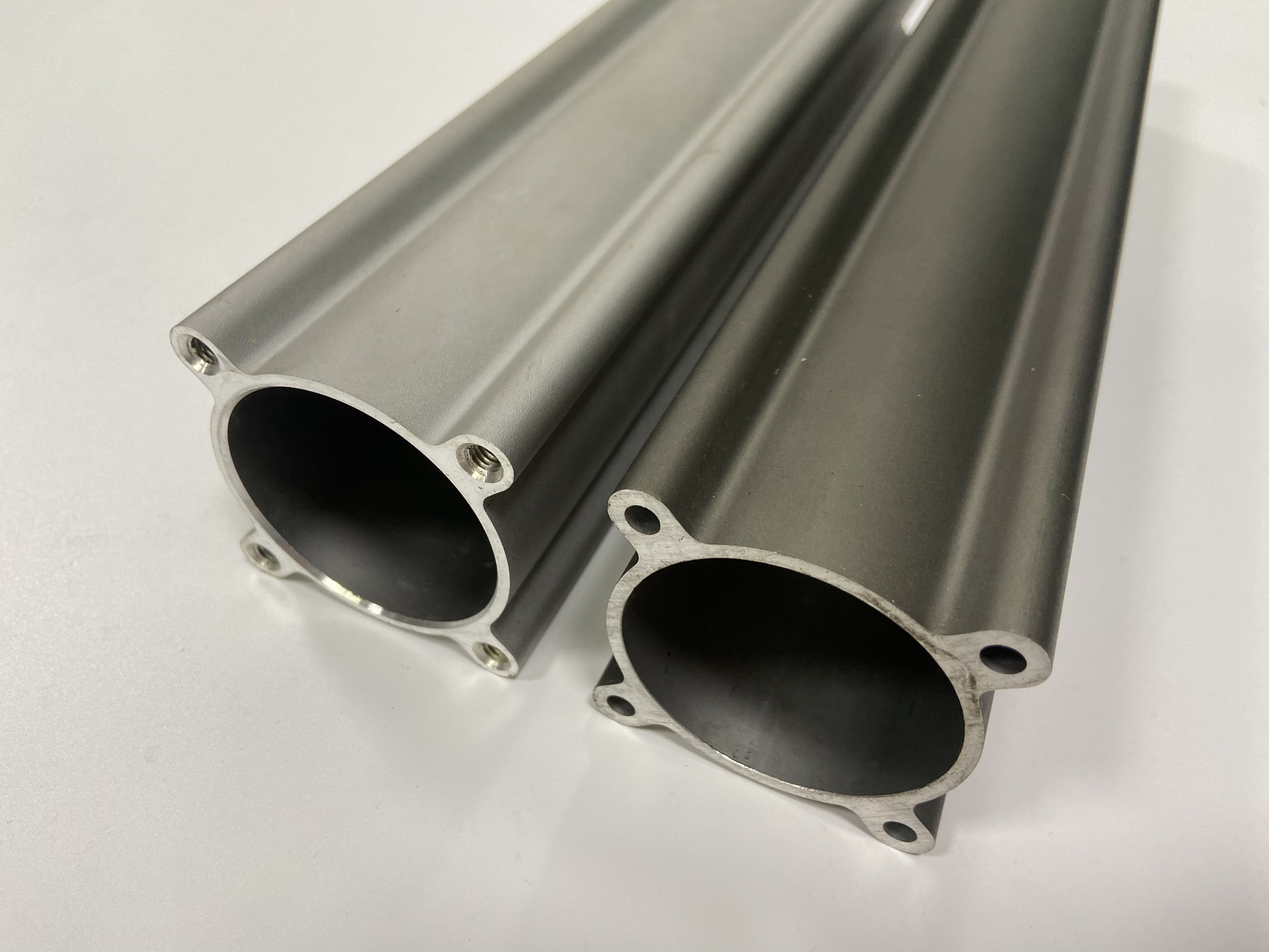 low profile pneumatic cylinder