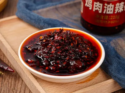 Carefully selected chili peppers pure and fragrant