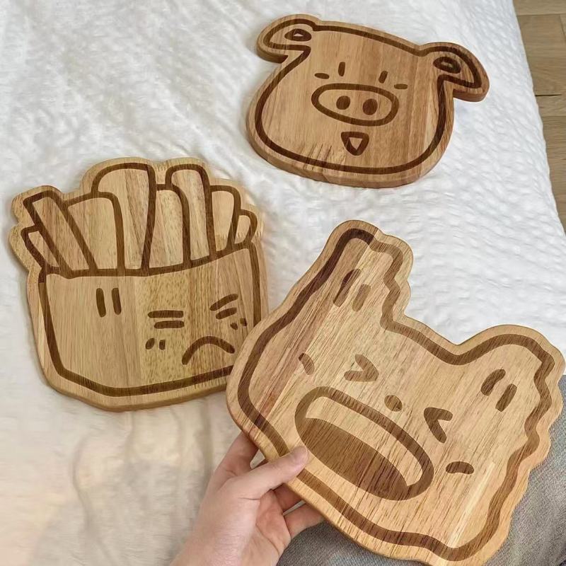 Stylish Anime-Themed Dinnerware Collection