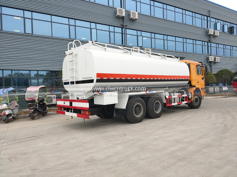 oil tank truck