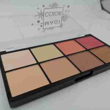 Girls Pink Multichrome Eyeshadow Blusher Highlighter
