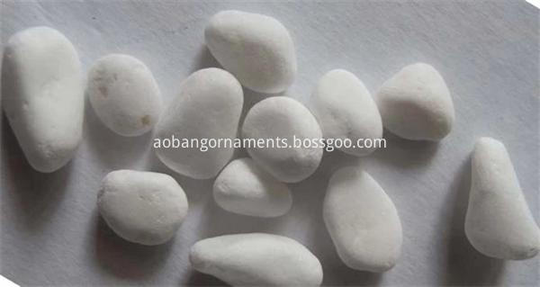 White color pebble stone